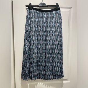 Tahari Midi Pleated Skirt Size 8